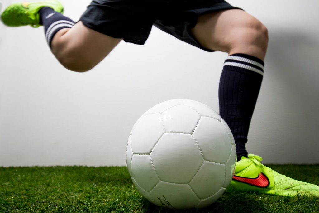 スポーツ障害の膝痛、サッカーに多い